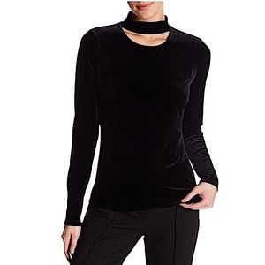 T Tahari Irena Black Velvet Mock Choker Top